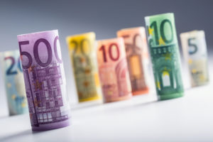 euro banknotes, remuneration, executive pay